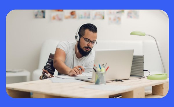 оценщик готовит отчет о стоимости имущества